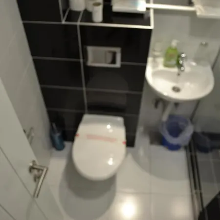 Ada Hostel *